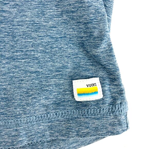 Vuori Men's Strato Tech Tee in Blue Heather - Picture 4 of 5